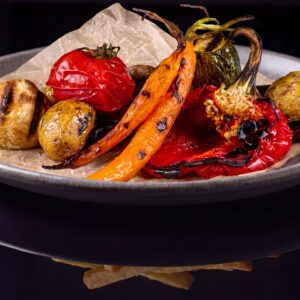 Овощи-гриль (морковь, баклажан, цукини, томаты, цветная капуста, мини-картофель, сладкий перец)