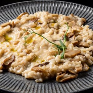 Ризотто с лесными грибами и трюфельным маслом