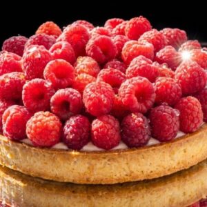 Crostata с кремом маскарпоне и свежими ягодами малины